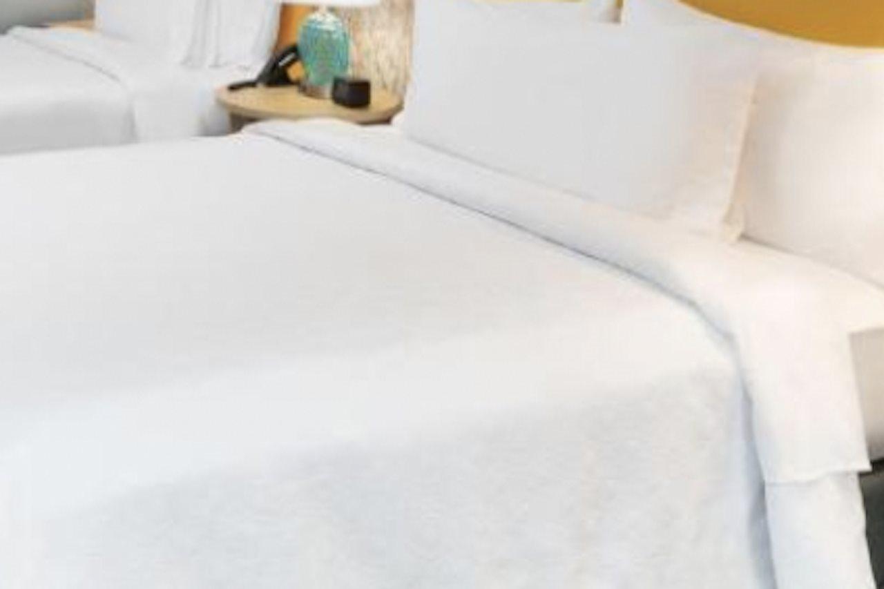 Home2 Suites By Hilton Brunswick Bagian luar foto