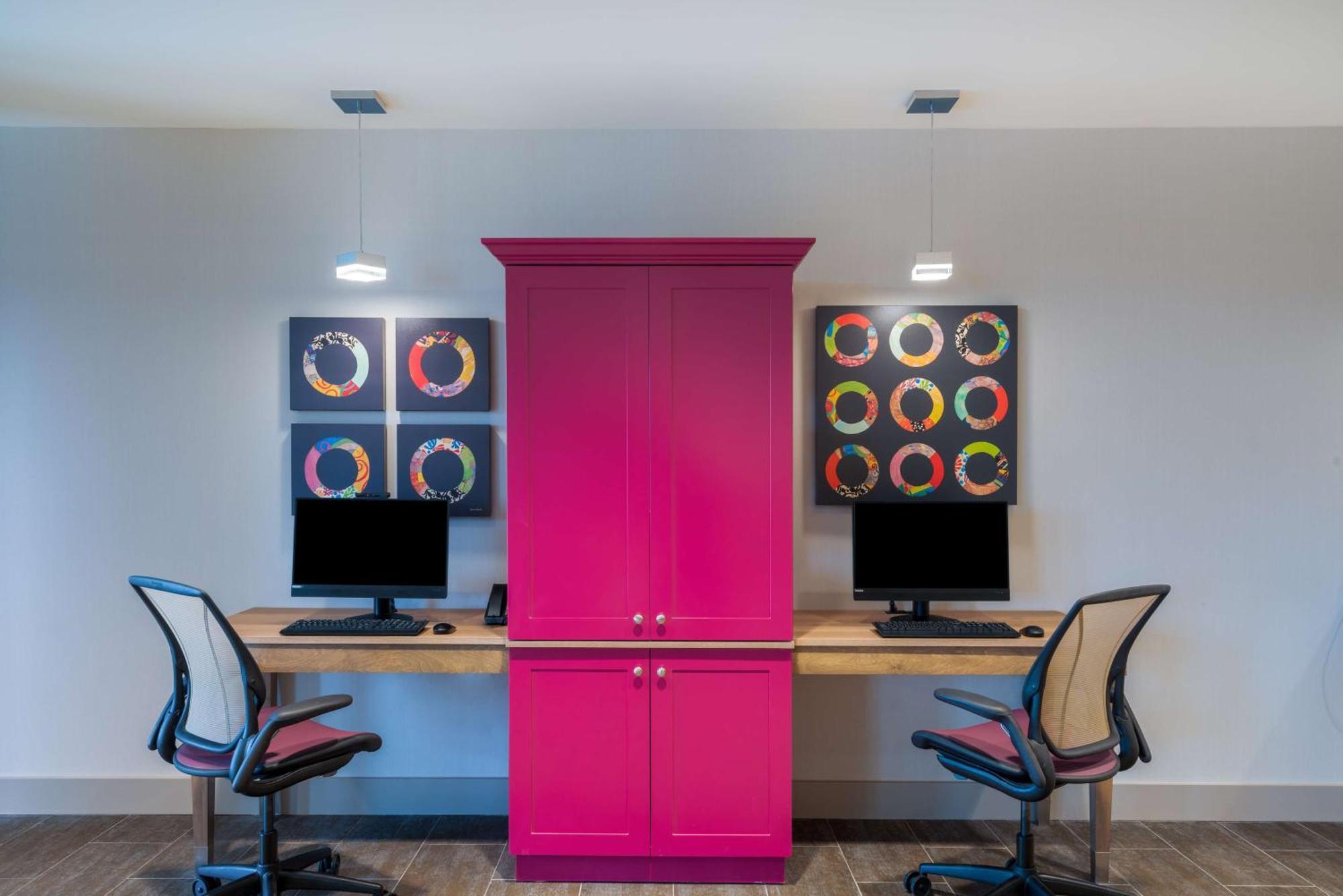 Home2 Suites By Hilton Brunswick Bagian luar foto