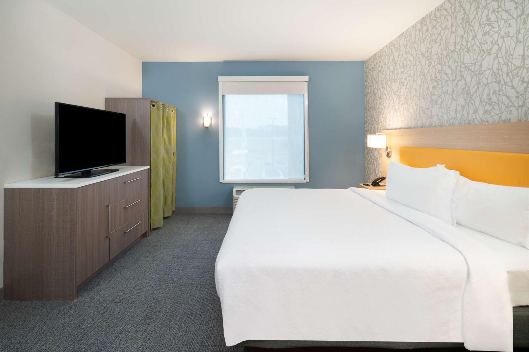 Home2 Suites By Hilton Brunswick Bagian luar foto