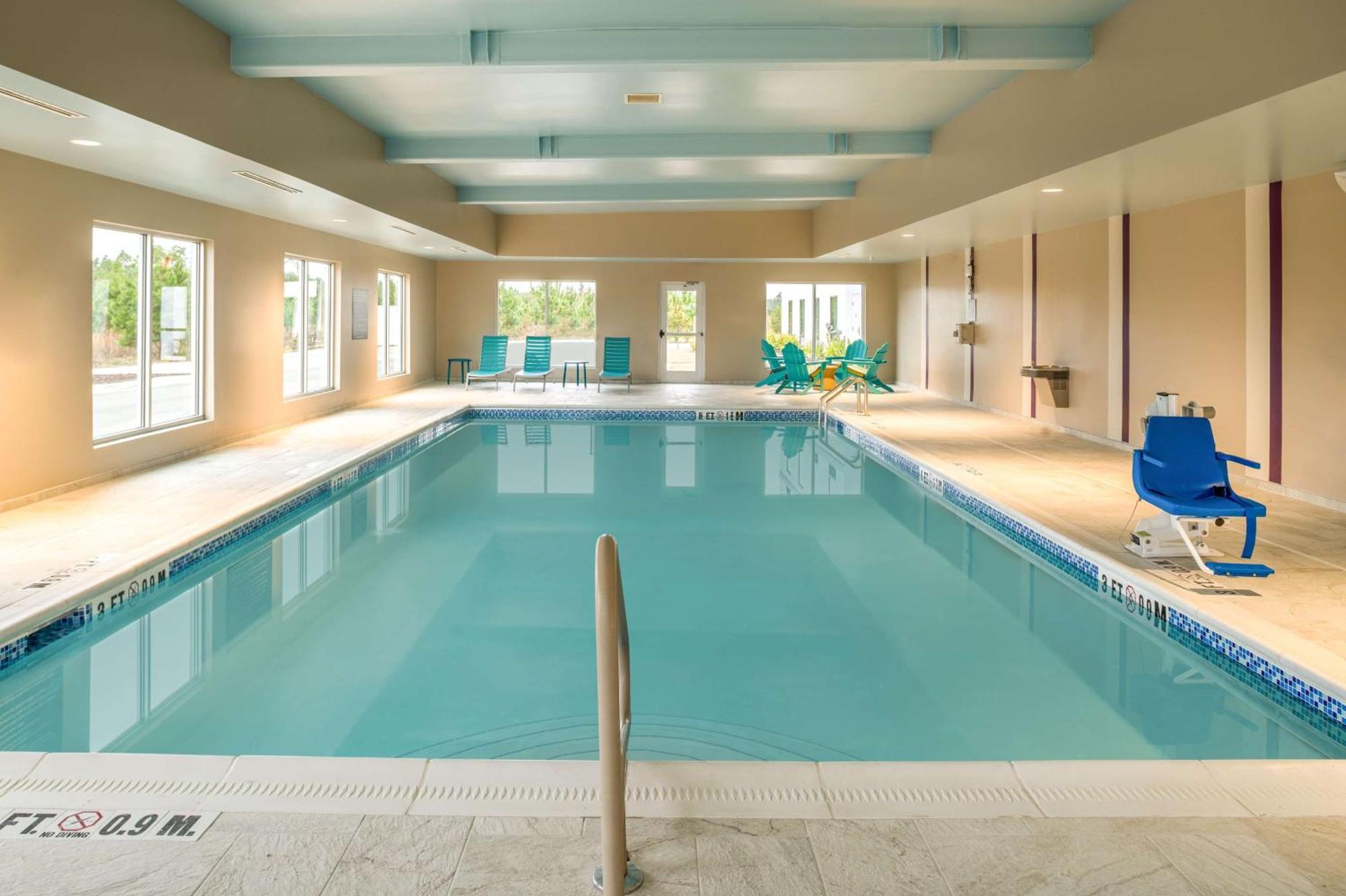 Home2 Suites By Hilton Brunswick Bagian luar foto