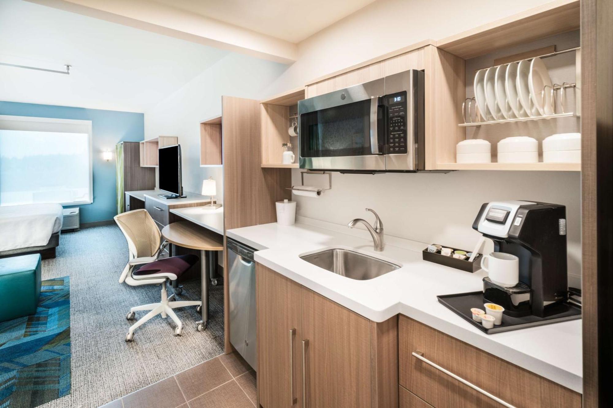 Home2 Suites By Hilton Brunswick Bagian luar foto