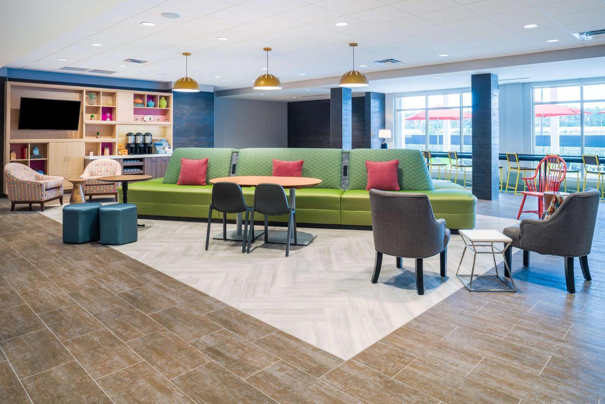 Home2 Suites By Hilton Brunswick Bagian luar foto