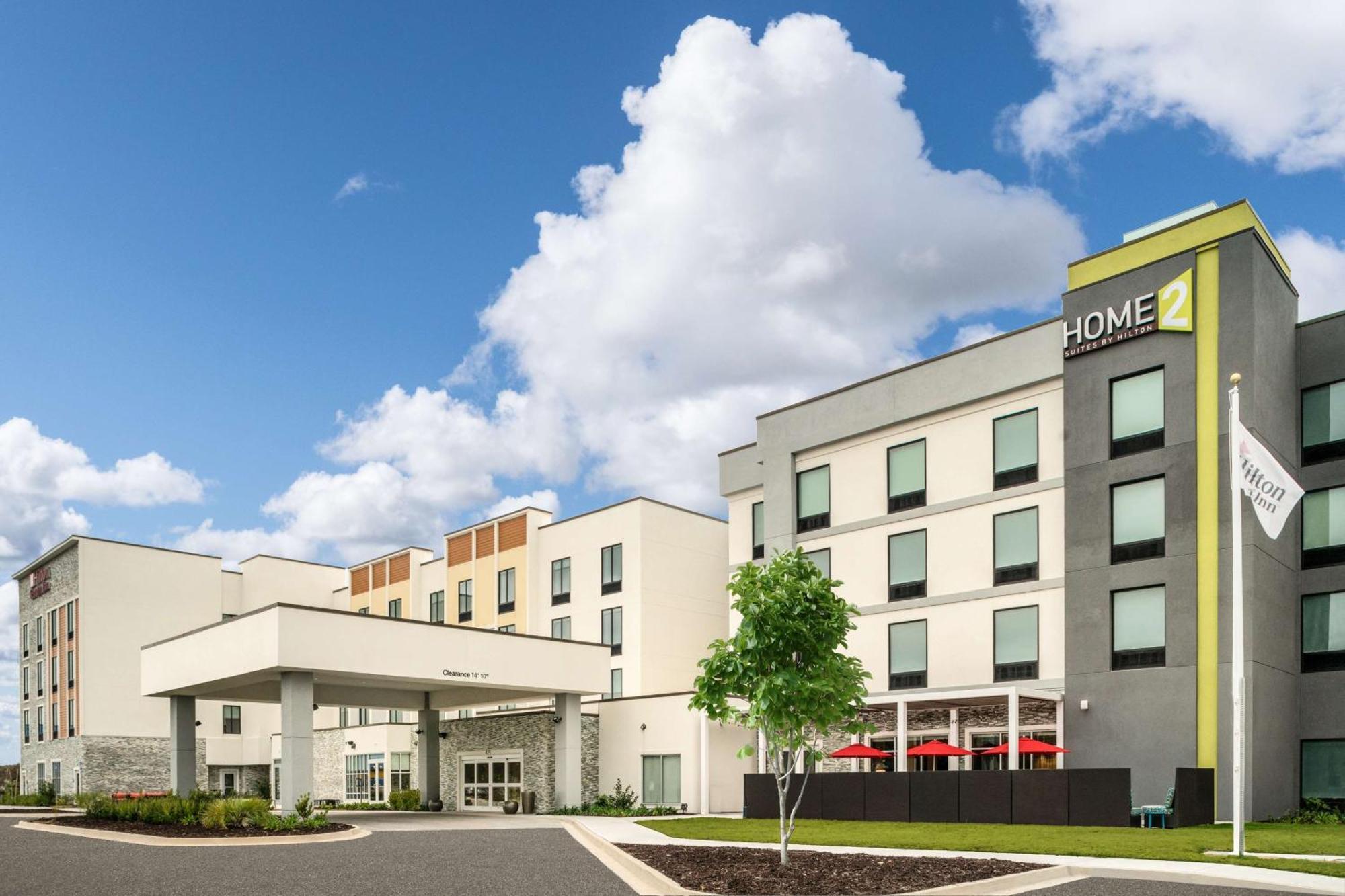 Home2 Suites By Hilton Brunswick Bagian luar foto